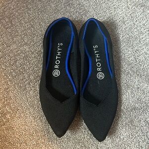 Rothy’s pointed toe flat black size 8